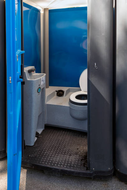 Best Affordable portable toilet rental  in Loyal, WI